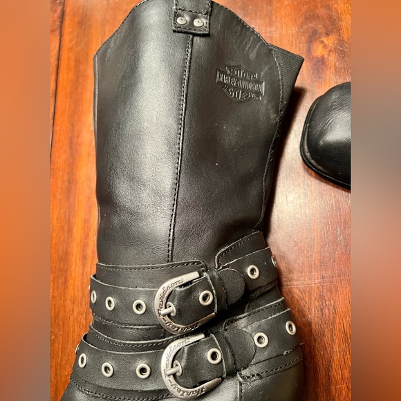 Harley Davidson Belted Black Leather Square Toe Heeled Biker Boots Size 6M - Picture 3 of 9
